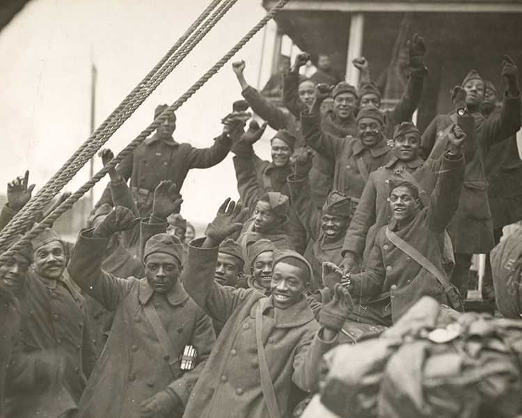 Black soldiers returning to the U.S. from France in 1919. NATIONAL ARCHIVES