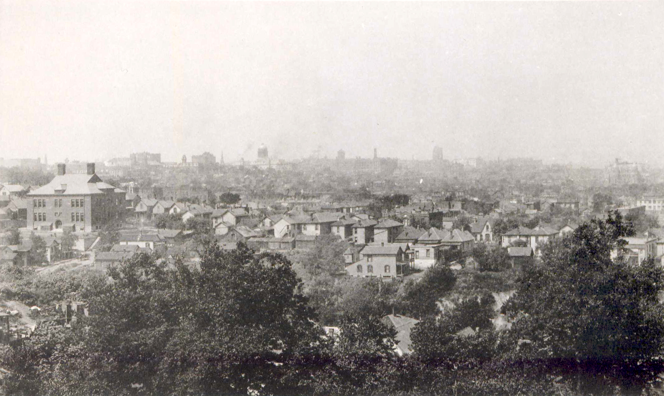Belvidere Hollow from Highland Avenue near North Terrace Park in 1900.