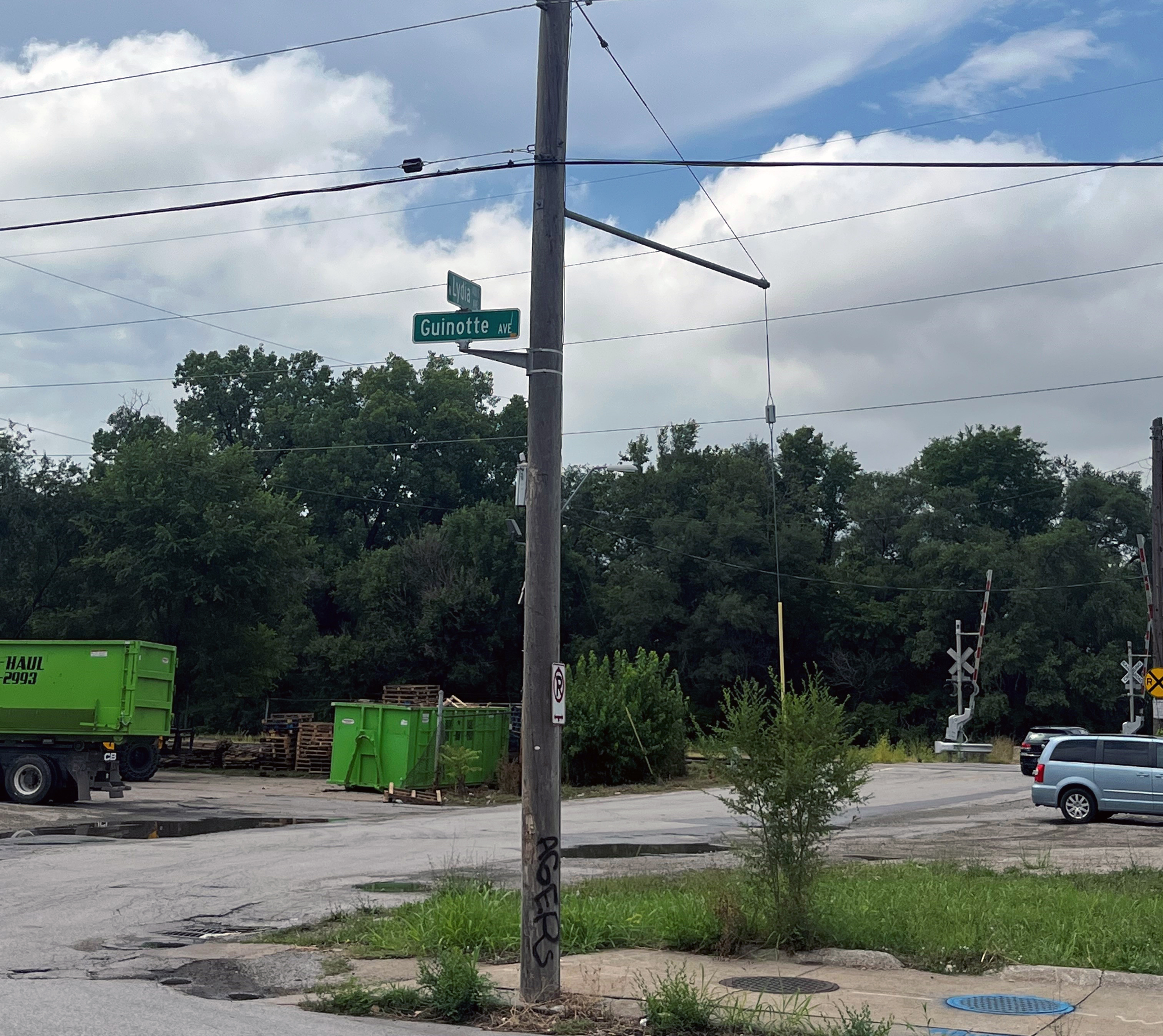 The intersection of Lydia and Guinotte avenues. The tracks of the Union Pacific Railroad, seen in the rear of the image, follow Guinotte’s Railroad Avenue. PATRICK SALLAND