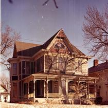 House at 2725 Indiana Avenue