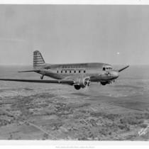 Braniff DC-3 in Flight