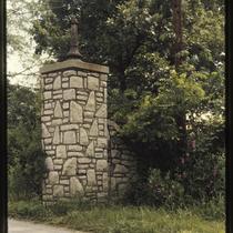 Excelsior Springs Stone Gateway